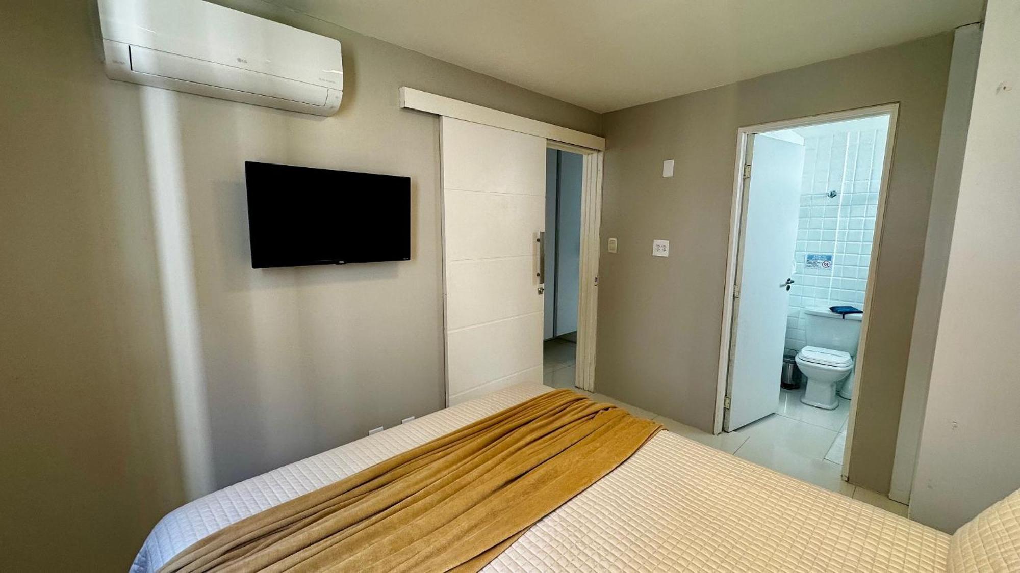 Sevilha Suites: Beachfront Comfort In Ponta 公寓